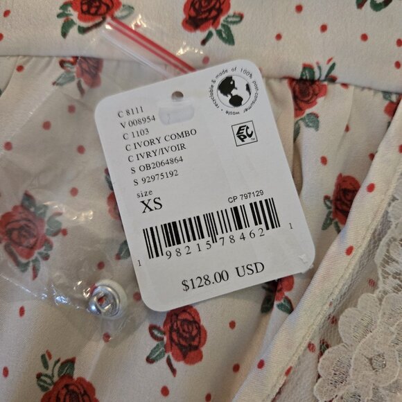 Free People Field Of Roses Satin Lace Top XS Cream Red Coquette Peasant NWT - Picture 3 of 16